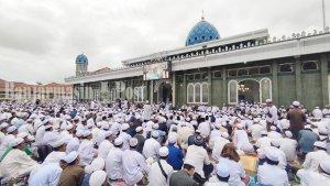 jemaah-di-Musala-Ar-Raudhah-martapura-acara-Haul-Guru-Sekumpul-2023-Minggu-29012023.jpg