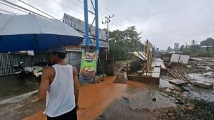 kasi-proyek-perbaikan-Jembatan-Sungai.jpg