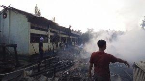 kebakaran-di-batu-piring-kecamatan-paringin-kabupaten-balangan-kalsel-1.jpg