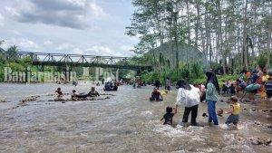 objek-wisata-Pemandian-Meranting-Kabupaten-Balangan-Kalsel-Minggu-112023.jpg