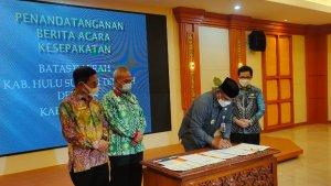 penandatanganan-kesepakatan-tapal-batas-hst-dan-kotabaru.jpg