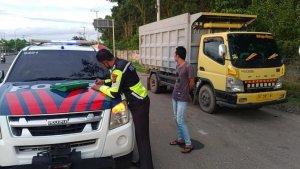 penertiban-truk-parkir-liar.jpg
