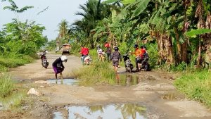 pengendara-sepeda-motor_20180317_142150.jpg