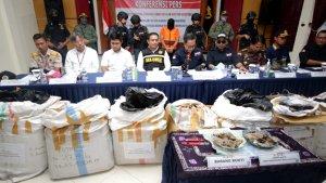 pengungkapan-penyelundupan-360-kg-sisik-trenggiling.jpg
