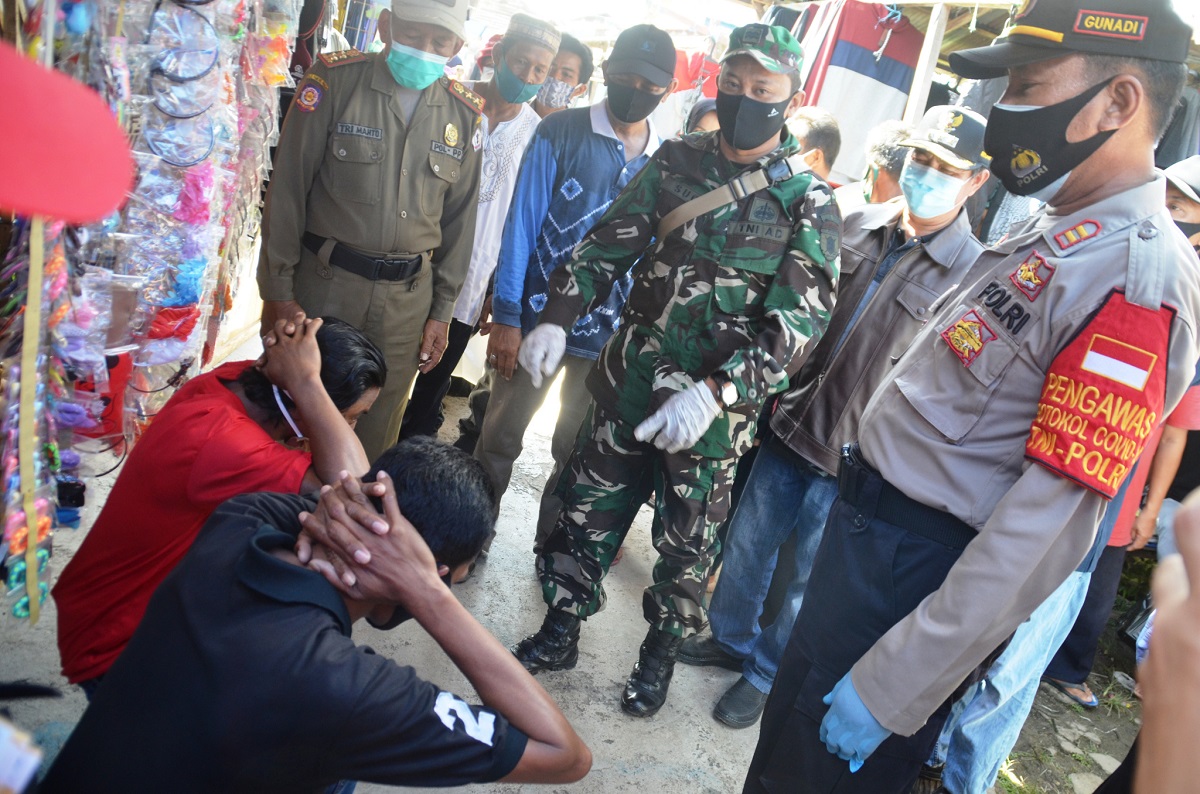 Usai program Monev ke Posko PS2DK, KIE Batola Kalsel Sasar Pasar Sosialisasikan Perbup