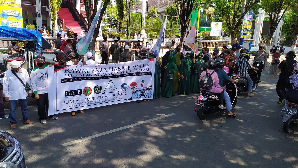 Ormas Islam di Banjarmasin Nyatakan Sikap di Depan Kantor DPRD Prov Kalsel