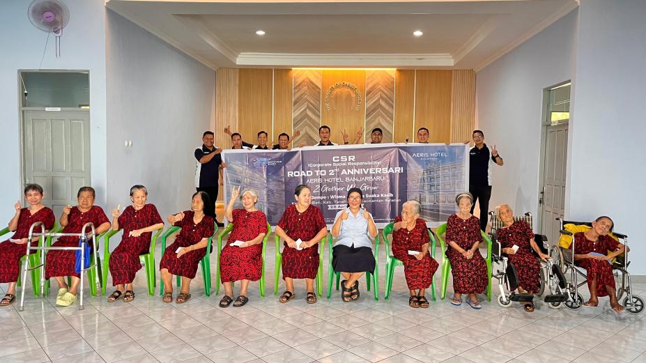 2Tim-Aeris-Hotel-Banjarbaru-melakukan-program-CSR.jpg