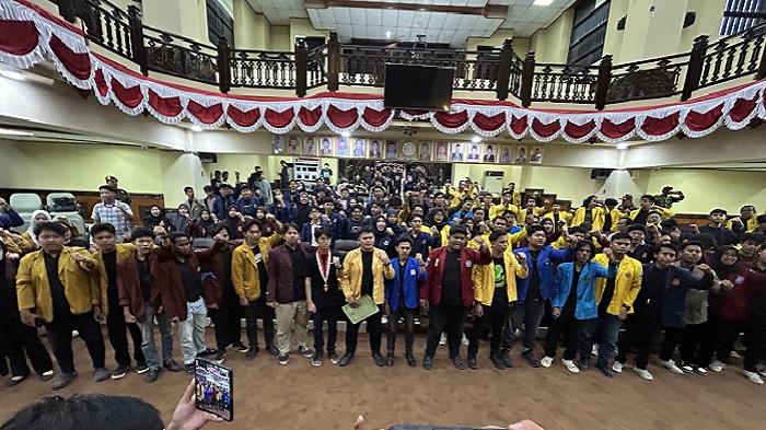 Aksi-penolakan-wacana-Pilkada-melalui-DPRD-di-Banjarmasin.jpg