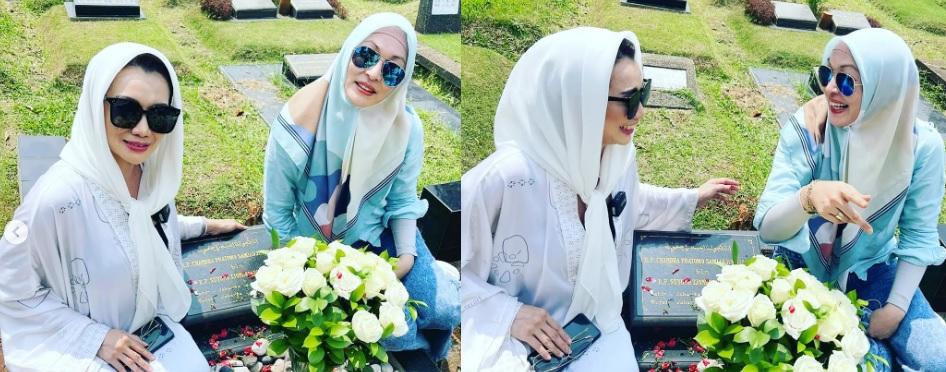 Angelina-Sondakh-dan-Reza-Artamevia-kompak-di-makam-Adjie-Massaid.jpg