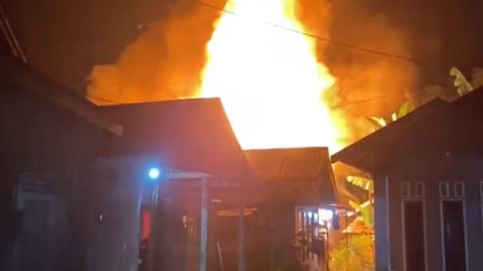 Lima Rumah Terdampak Kebakaran di Ilung HST, Satu Hangus 100 Persen - Banjarmasinpost.co.id