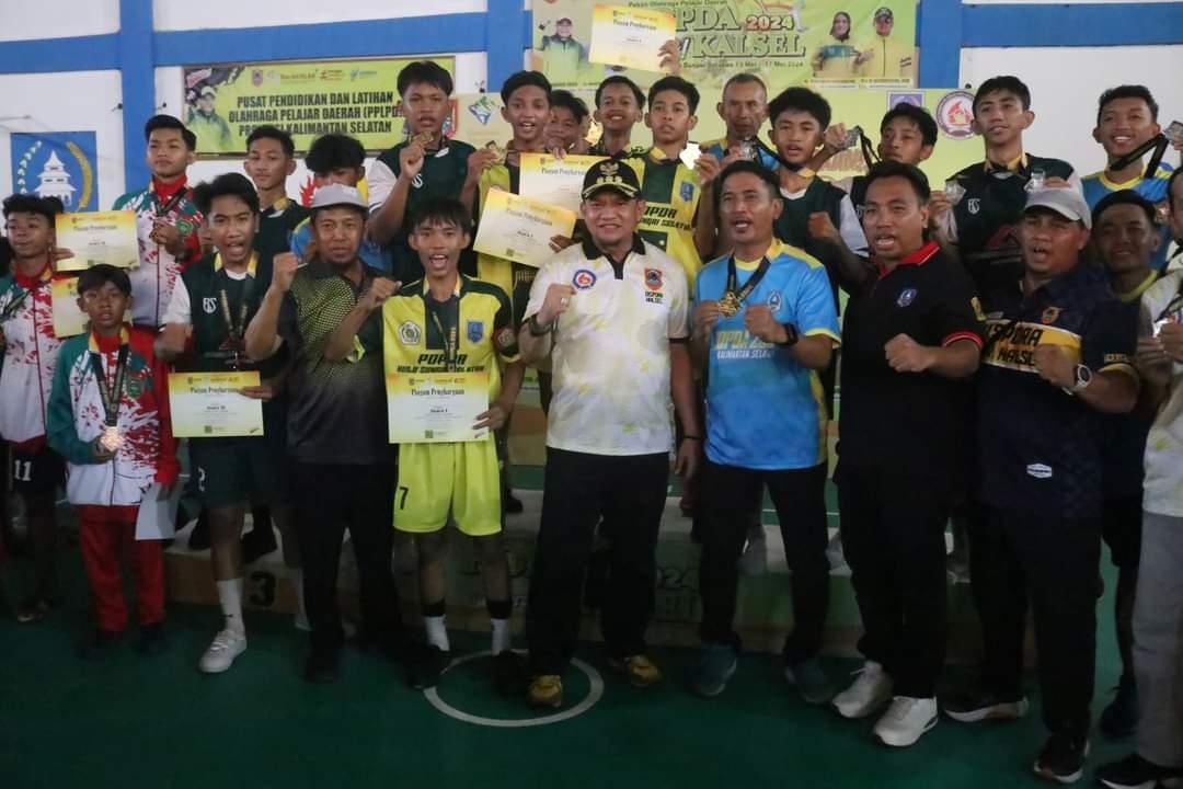 Atlet-Sepak-Takraw-Hulu-Sungai-Selatan-yang-berhasil-meraihs.jpg
