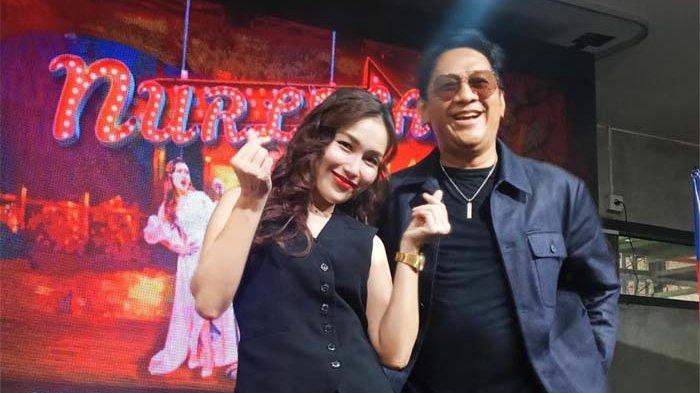 Ayu-Ting-Ting-dan-Andre-Taulany-saat-rilis-lagu-Nurlela-ciptaan-Adi-Bing-Slamet.jpg