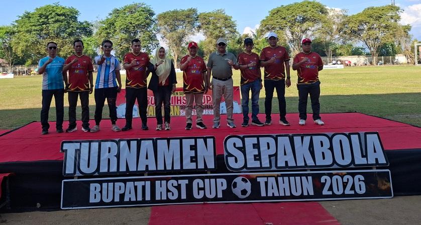 Turnamen Sepak Bola Terbesar di HST Berakhir Meriah, Bupati Janjikan Edisi Lebih Besar Tahun Depan - Banjarmasinpost.co.id