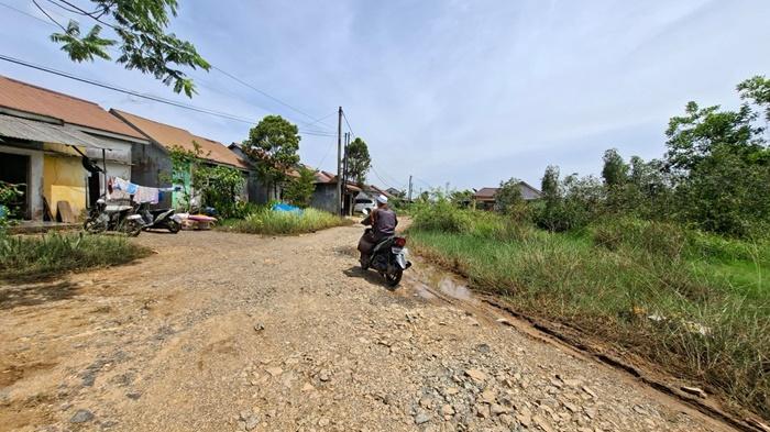 Banjir-di-Kompleks-Terraze-Pelangi-di-Tambak-Buluh-surut.jpg