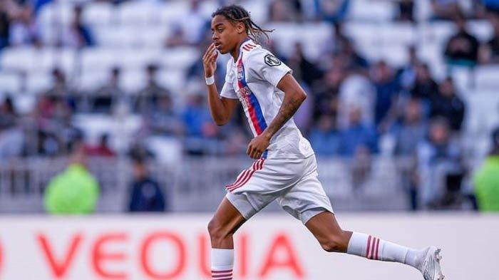 Bradley-Barcola-pemain-Lyon-yang-diperebutkan-Man-City-Chelsea-dan-PSG.jpg