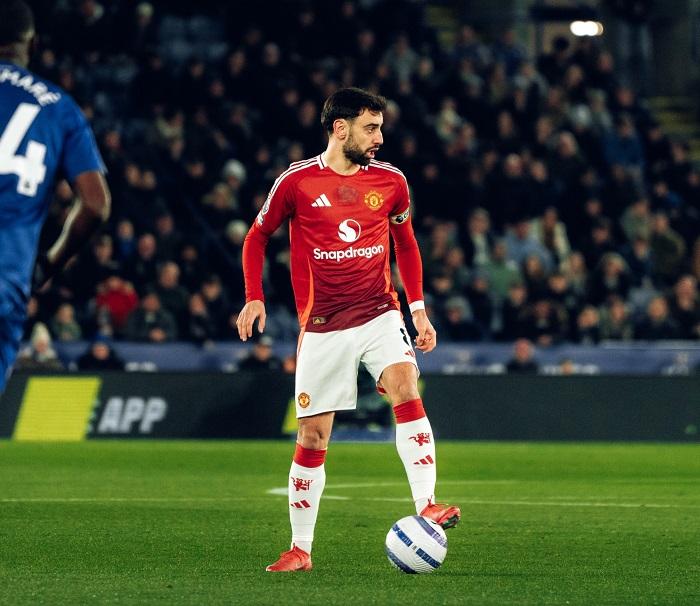 Bruno-Fernandes-tampil-gemilang-saat-melawan-Leicester-seperti-mantan-kapten-Manchester-United.jpg