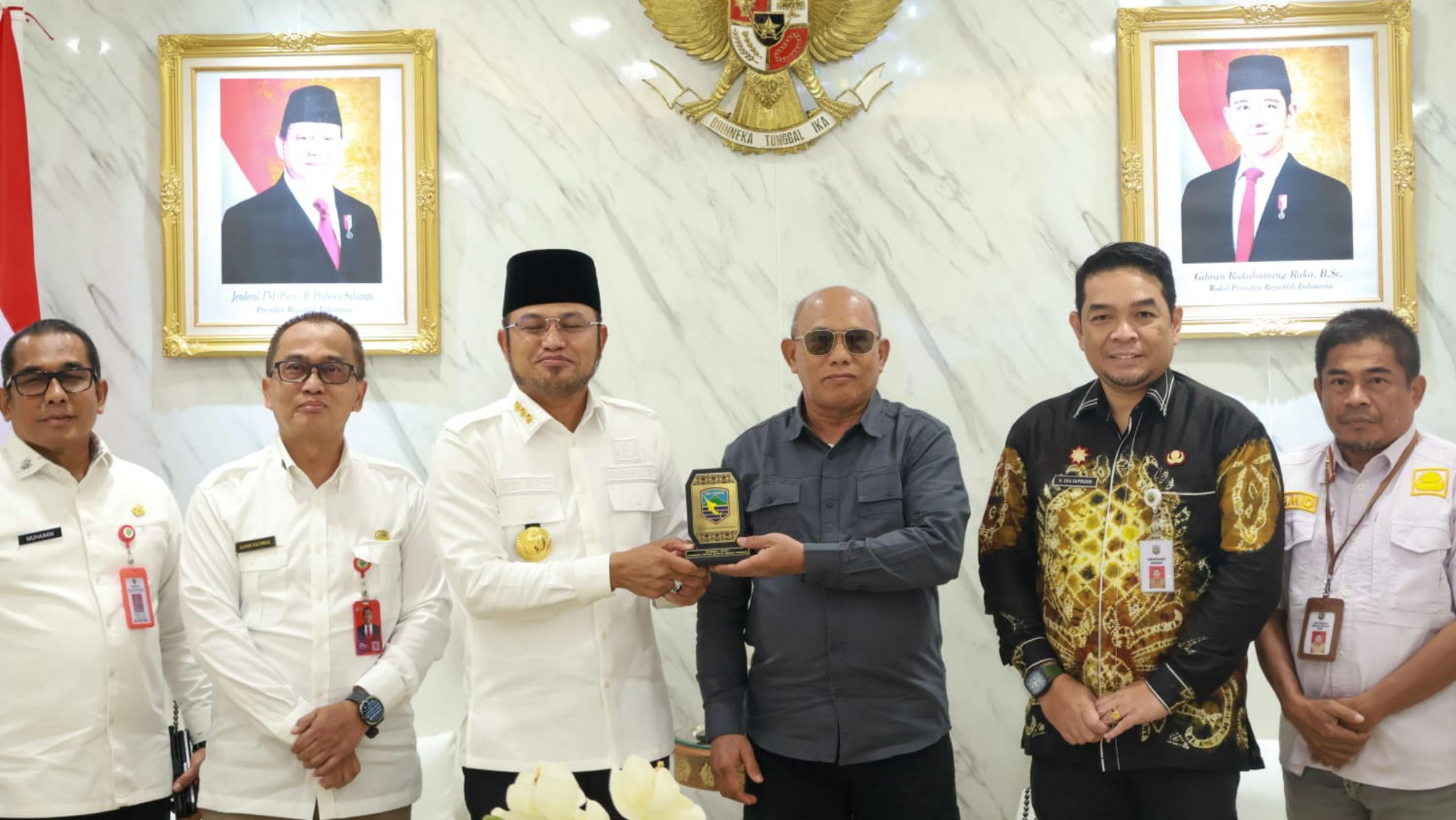 Bupati Kotabaru Audiensi Dengan Gubernur Kaltim, Bahas Peluang Kolaborasi Strategis - Banjarmasinpost.co.id