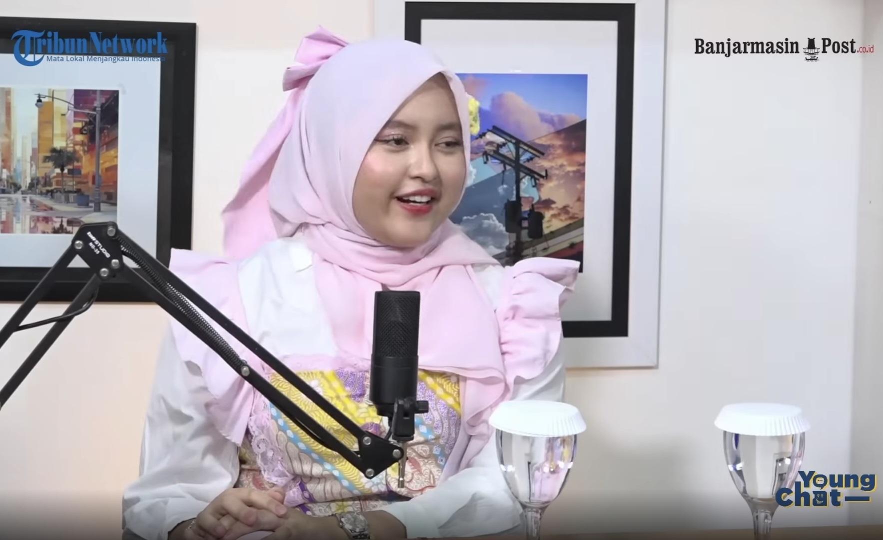 DESAINER-muda-Banjarmasin-Charoline-Putri-Ichwan.jpg