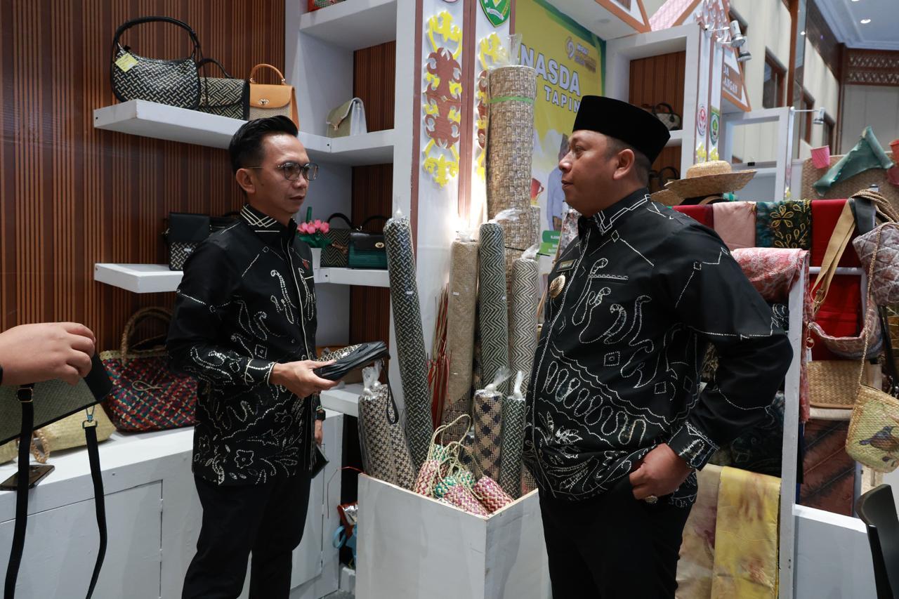 Dekranasda-Barito-Kuala-tampil-di-pameran-kerajinan-terbesar-Asia-Tenggara-INACRAFT.jpg