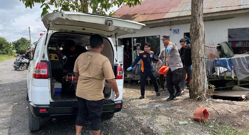 EVAKUASI-Proses-evakuasi-korban-pembacokandi-Desa-Pulau-Sewangi.jpg