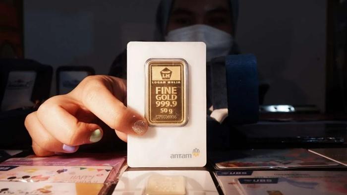 Harga Emas Perhiasan 999 di Martapura Kalsel, Sabtu 11 Juli 2026, Tertahan 3 Hari Saat Antam Naik - Banjarmasinpost.co.id