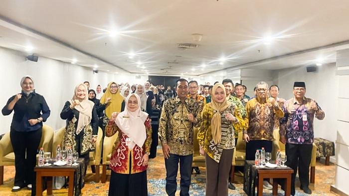 FOTO-BERSAMA-Bupati-HSS-Syafrudin-Noor-bersama12.jpg