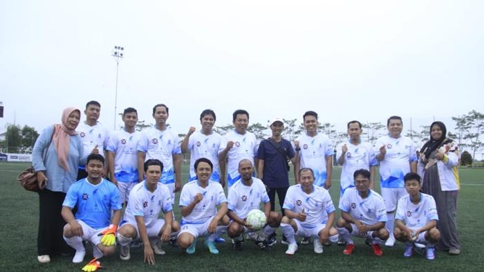 Sukseskan Trofeo Bank Kalsel, Forum Wartawan Ekonomi Kalsel Boyong 20 Pemain