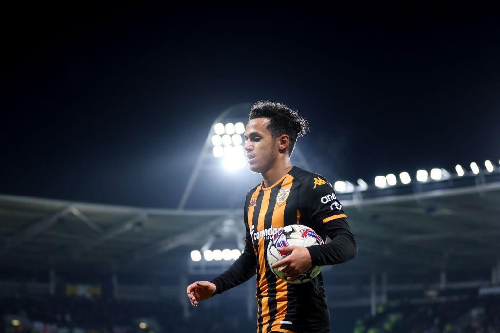 Penyerang Liverpool akan Tinggal di Anfield Tetapi Tiga Pemain Veteran Ikuti Jurgen Klopp Keluar