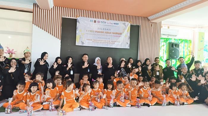 Forum Anak Daerah Kalimantan Selatan Berinteraksi dengan Rombongan Anak PAUD