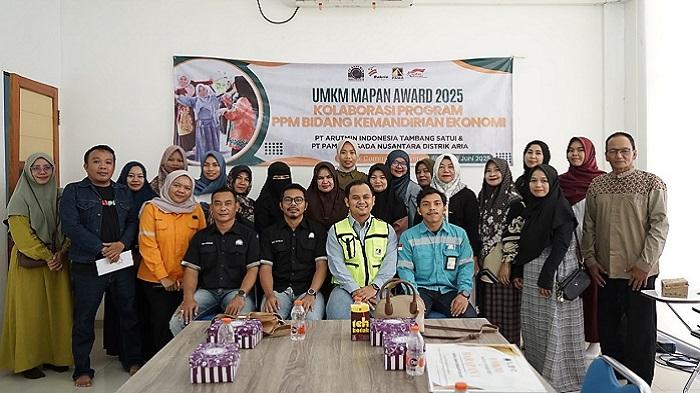 Foto-Bersama-seluruh-peserta-UMKM-MAPAN-Award.jpg