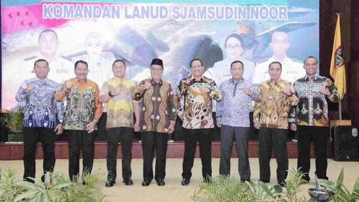 Gubernur-kalsel-Sahbirin-Noor-Pisah-Sambut-Danlanud-Sjamsudin-Noor-Rabu-14092022.jpg