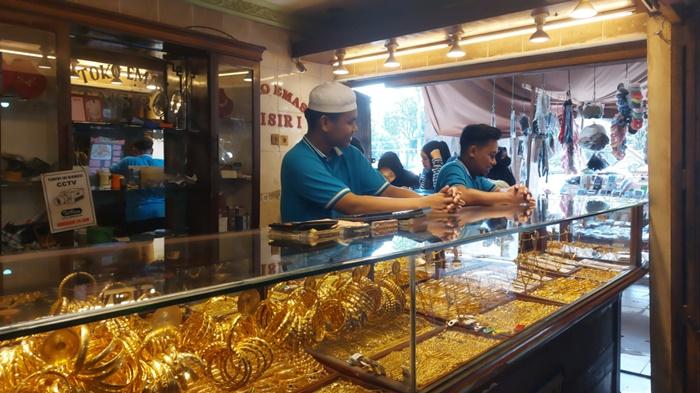 Harga Emas Perhiasan 999 di Banjarmasin Rabu 20 Mei 2026 Anjlok Rp20 Ribu, Efek Kurs Dolar Naik