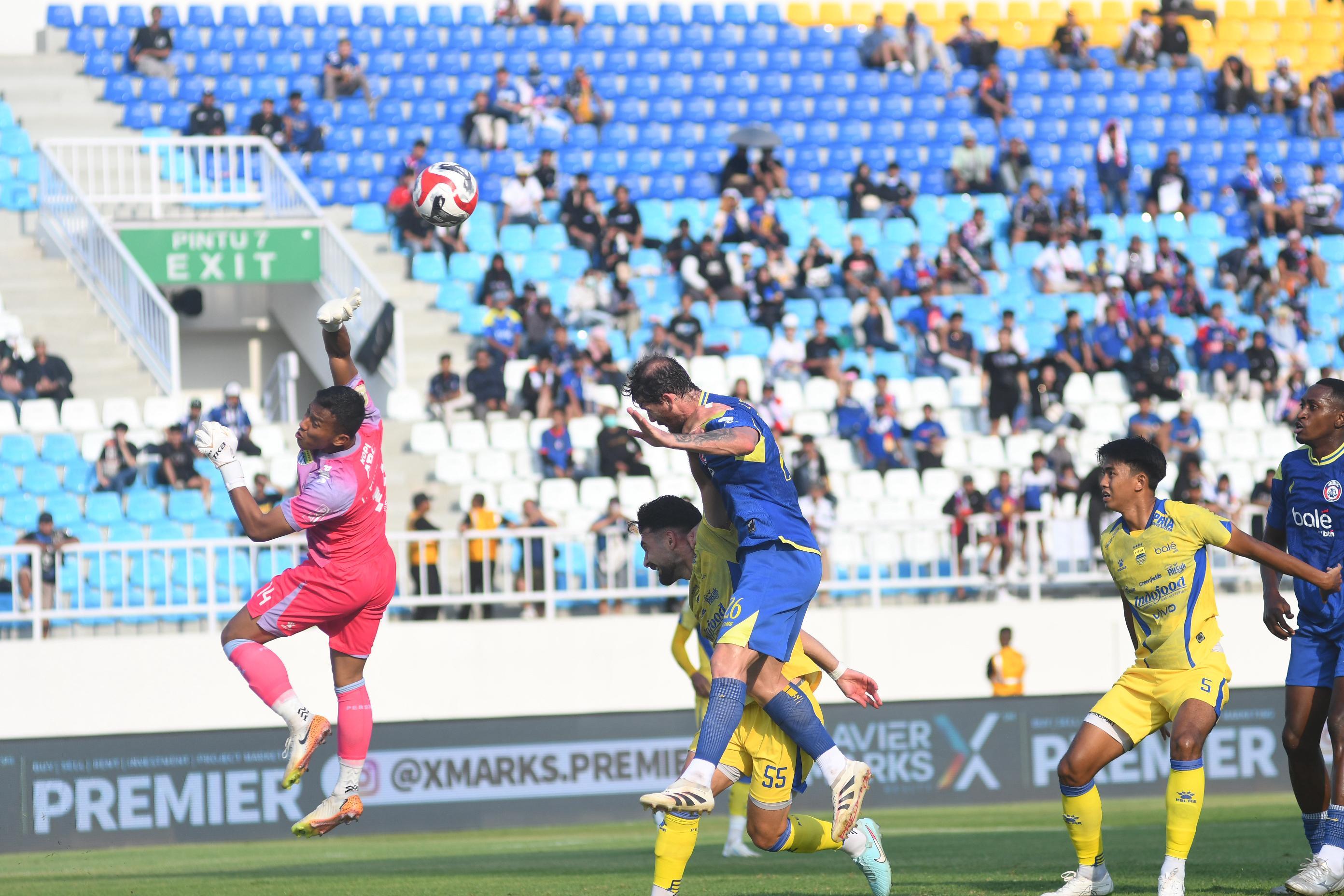 Hasil-Arema-FC-vs-Persib-Bandung-pekan-5-super-league-2025.jpg