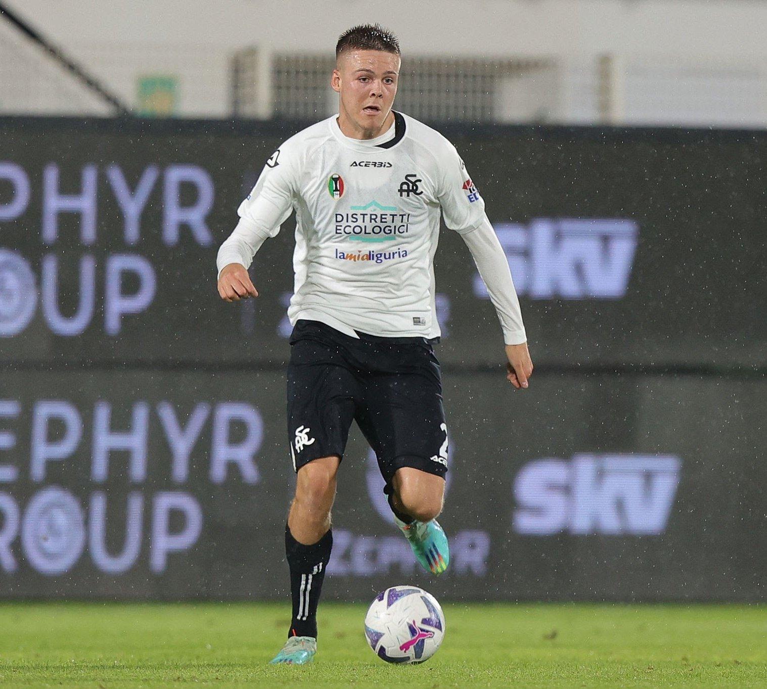 Juventus-telah-memantau-Emil-Holm-di-bursa-transfer.jpg