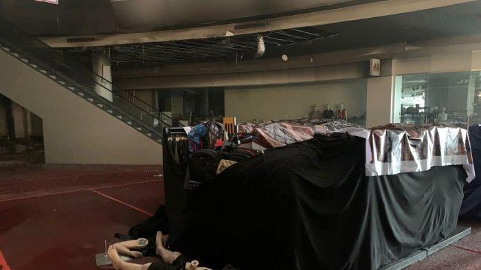 KEBAKARAN-BIG-MALL-Suasana-pasca-kebakaran-BIGmall-Samarinda-1.jpg