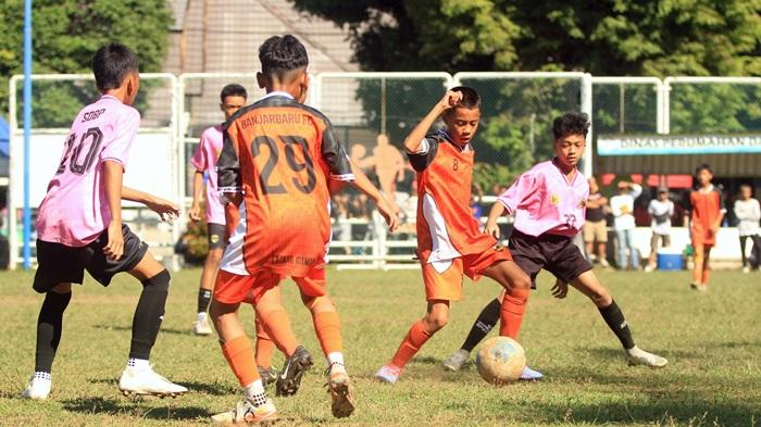 KONTROL-BOLA-Soeratin-U-13-Kota-Banjarbaru-saat-Banjarbaru-FCsd.jpg