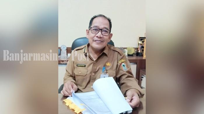 Kabid-Pembinaan-SMA-Disdikbud-Kalsel-Daryatno-Ngateno-jumat-14072023-1-2-3.jpg