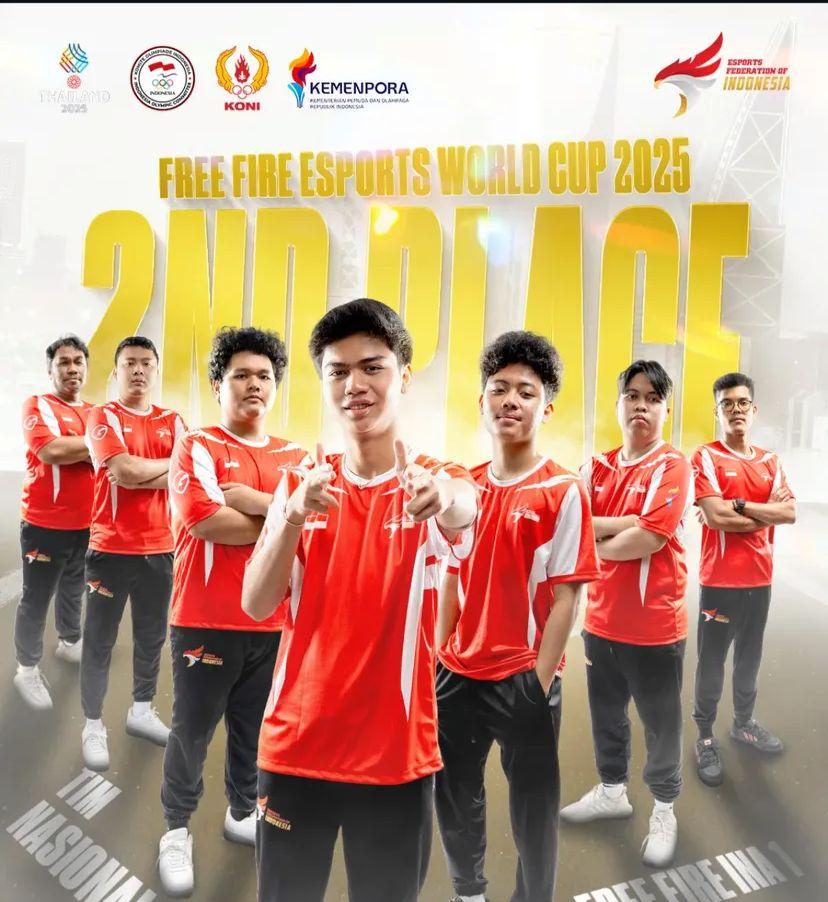 Kamal-kiri-depan-memperkuat-timnas-pada-Esports-World-Cup-2025.jpg