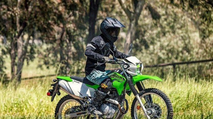 Begini Tampilan Kawasaki New KLX230R, Jok Didesain Lebih Rendah Dengan Mesin 233 CC