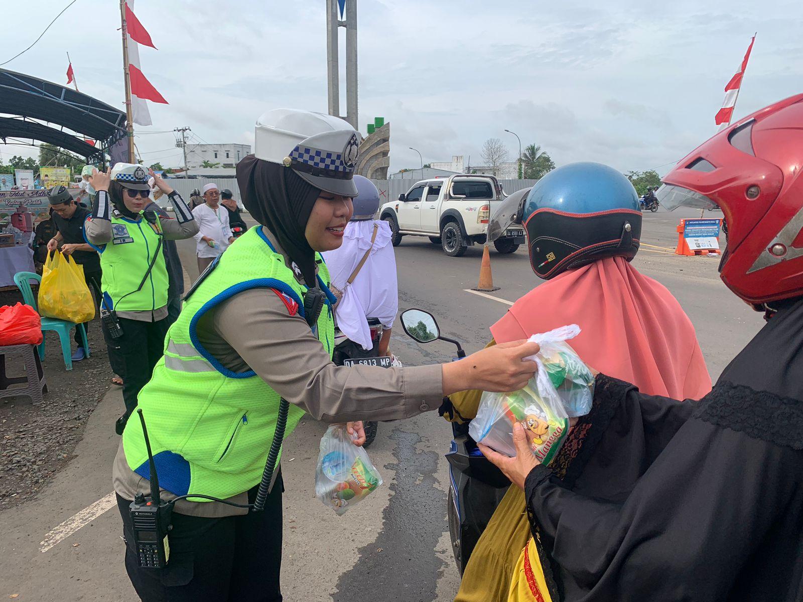 Ada Rest Area di Bundaran Rumpiang Batola, Jemaah Haul Sekumpul 2024 Diimbau Utamakan Keselamatan