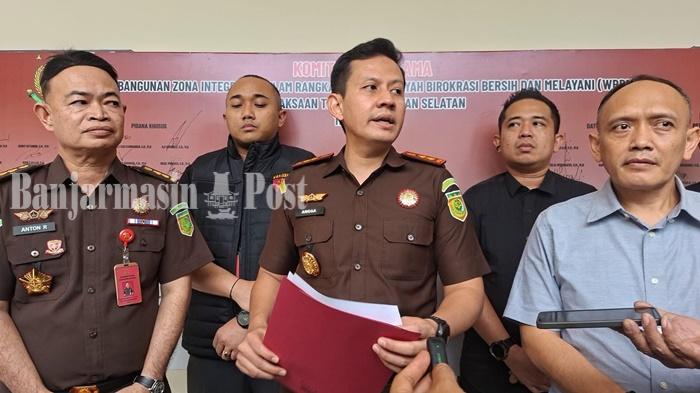 Kejari-Tabalong-bersama-jajaran-Kejati-Kalsel-m.jpg