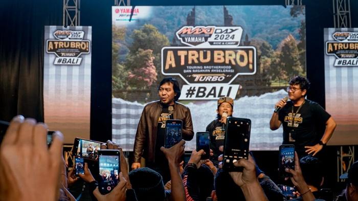 MAXi Yamaha Day Menutup Kemeriahannya Bersama Komeng dan Adul di Bali