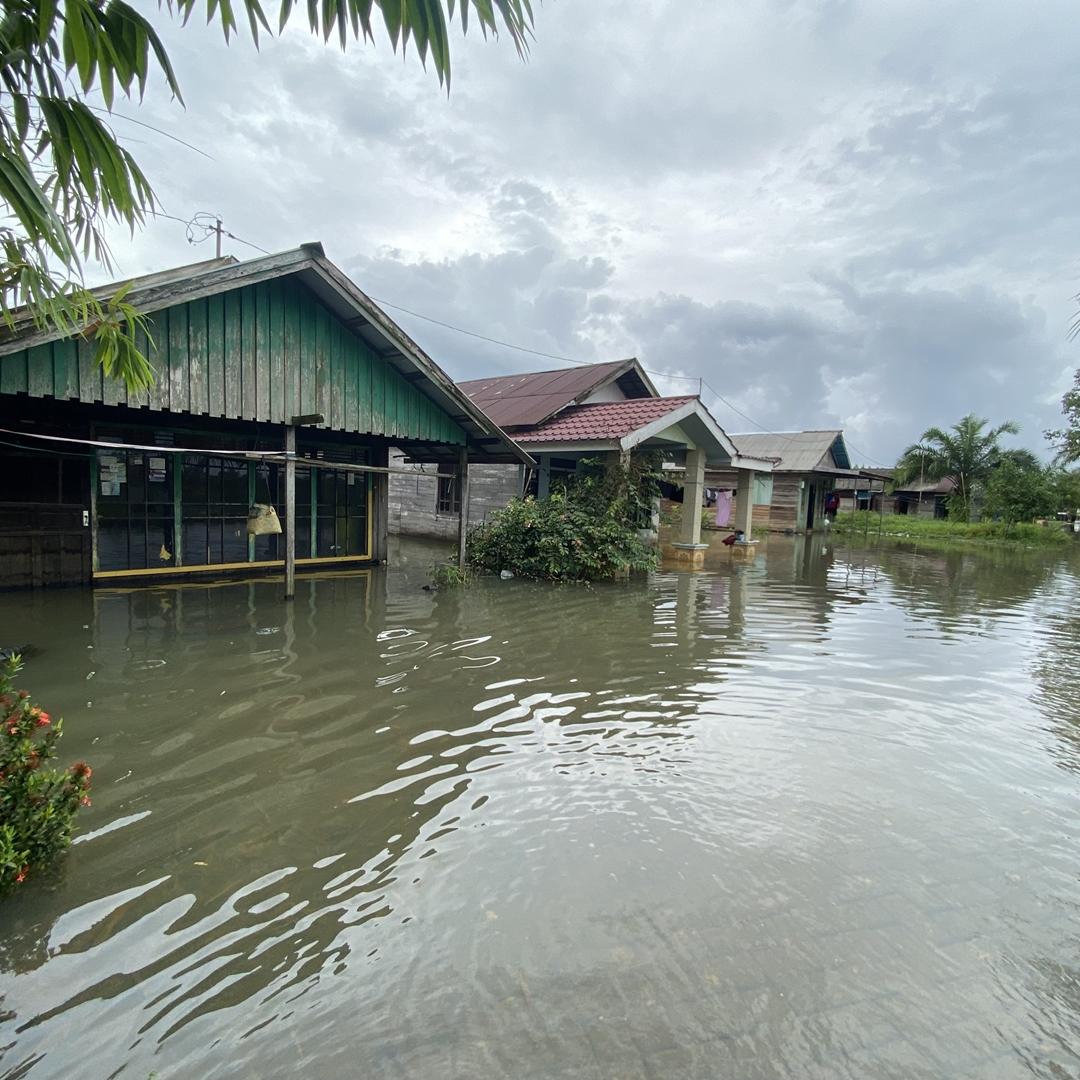 Kondisi-banjir-di-Kompleks-Mufakat-RT-2-Kelurahan-Landasan-Ulin-Selatan.jpg