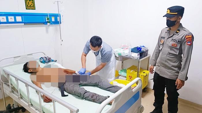 Korban-penusukan-di-RSUD-Brigjen-H-Hasan-Basry-Kota-Kandangan-Rabu-14122022.jpg
