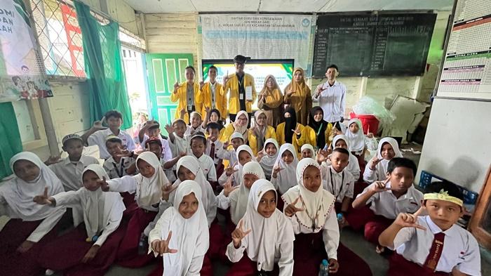 Mahasiswa ULM Dorong Pembelajaran Kontekstual di Desa, Angkat Ekosistem Lebah Kelulut untuk Siswa SD