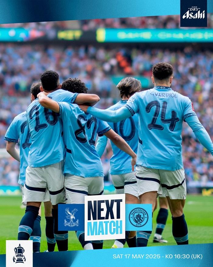 Manchester-City-berkumpul-untuk-merayakan-selebrasi-usai-mencetak-gol.jpg