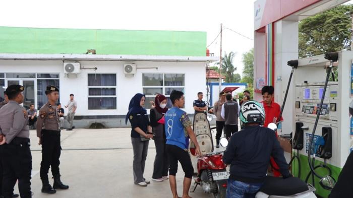 Monitoring-pengisian-BBM-di-SPBU-Gambah.jpg