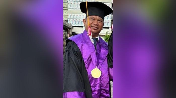 Raih Gelar Doktor, Kepala SMK Muhammadiyah 3 Banjarmasin Ini Jadikan Hadist Rasul Motivasi