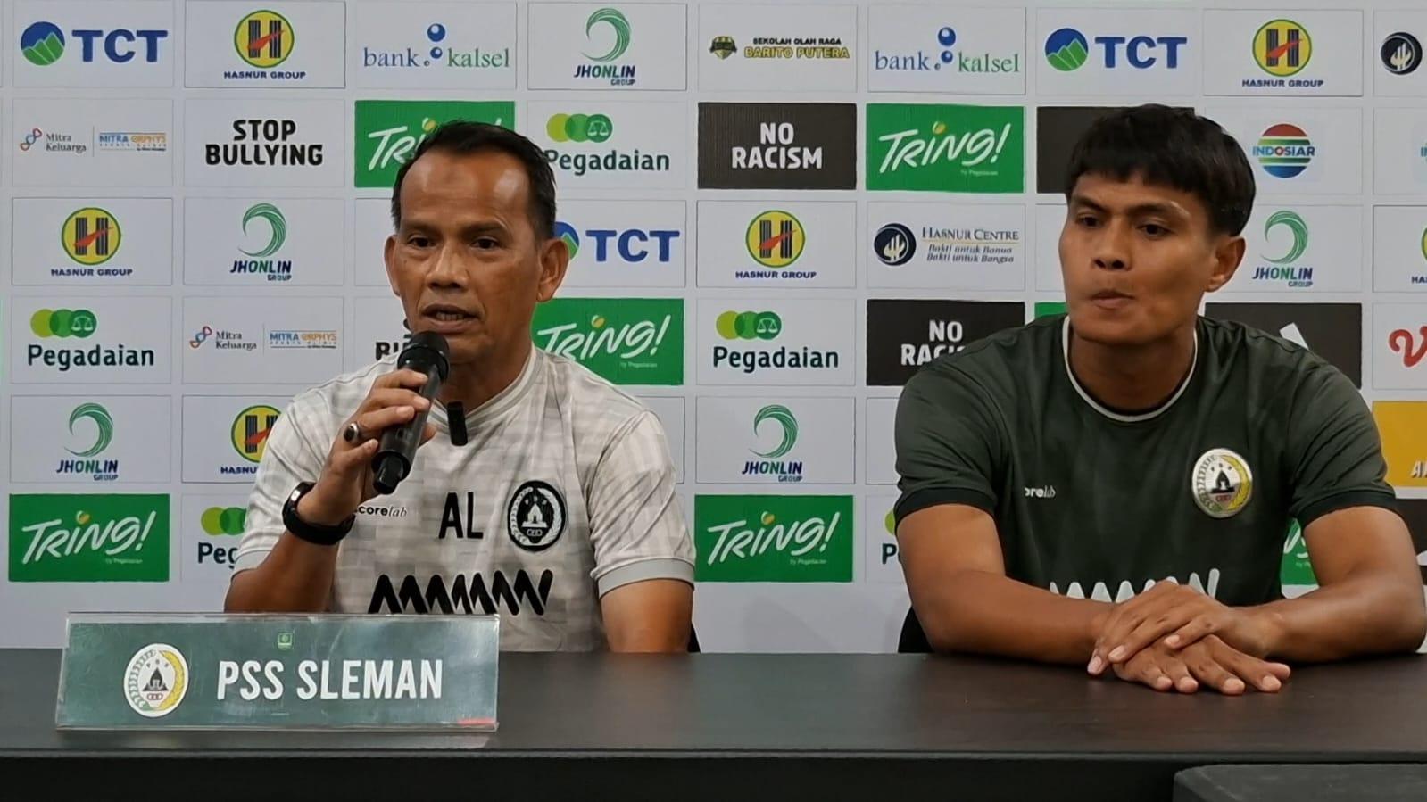 Pelatih-PSS-Sleman-Ansyari-Lubis.jpg
