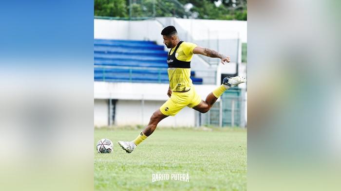 Pemain-Barito-Putera-saat-melakukan-latihan-senin-05122022.jpg